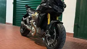 Moto Guzzi V100 Mandello S (2022 - 24)  (2)