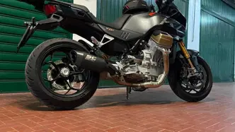 Moto Guzzi V100 Mandello S (2022 - 24) usata