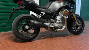 Moto Guzzi V100 Mandello S (2022 - 24)  (6)