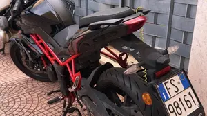 Benelli BN 125 (2021 - 25)  (2)