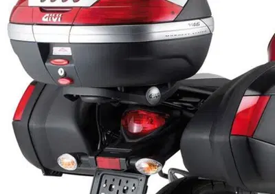 GIVI SR121 Attacco posteriore specifico per baulet - Annuncio 8989751