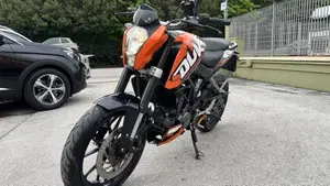 KTM 125 Duke ABS (2013 - 16)  (2)