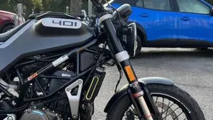Husqvarna Vitpilen 401 (2021 - 23)  (4)