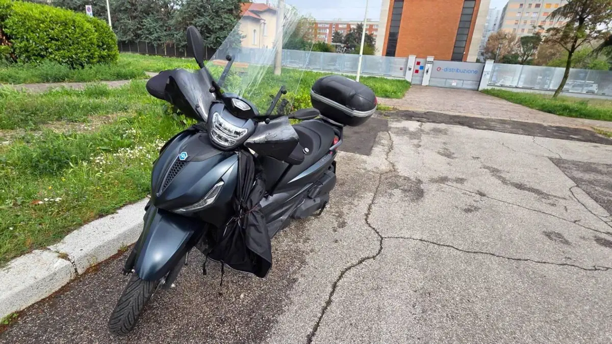 Piaggio Beverly 400 S ABS-ASR (2021 - 24)  (4)