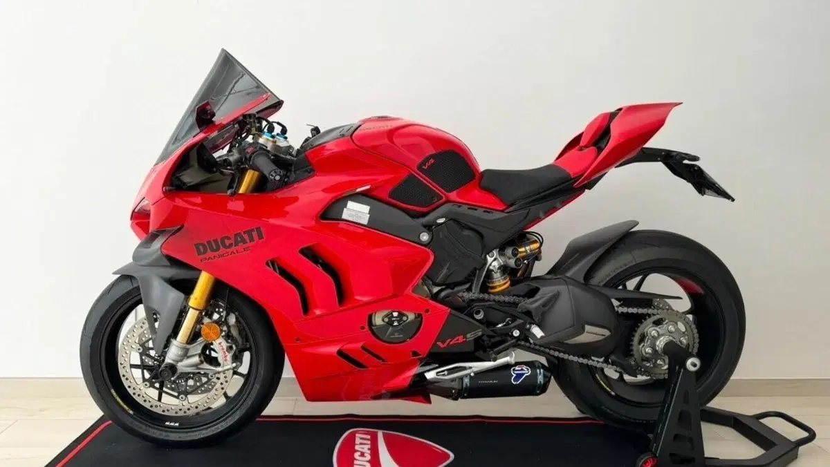 Ducati Panigale V4 S (2022 - 24)  (2)