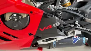 Ducati Panigale V4 S (2022 - 24)  (4)
