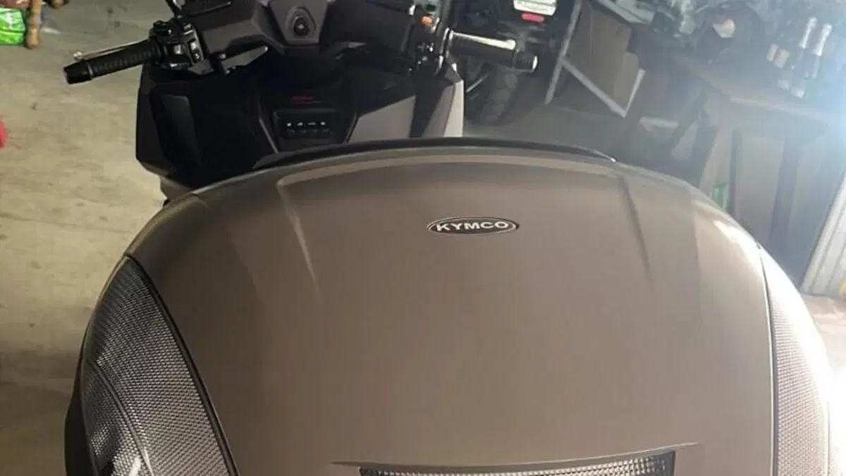 Kymco AK 550 Premium (2023 - 25)  (4)