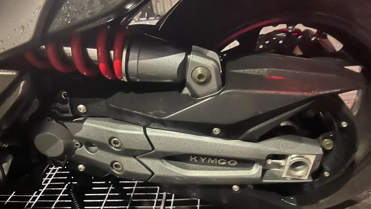 Kymco AK 550 Premium (2023 - 25)  (6)