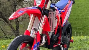 Betamotor RR 125 2T Enduro Racing (2022)  (2)