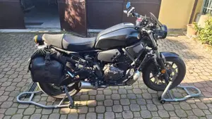 Yamaha XSR 700 ABS (2016 - 20)  (2)