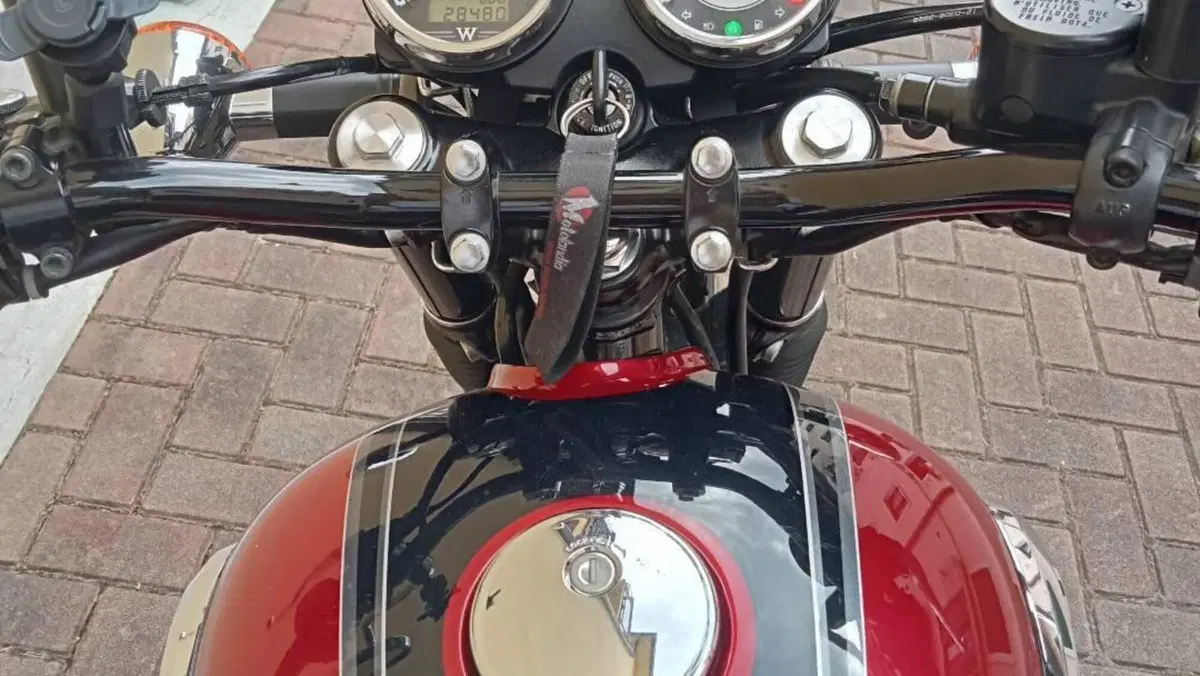Kawasaki W 800 (2010 - 17)  (4)