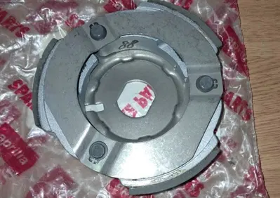 frizione Aprilia leonardo Scarabeo 150 - Annuncio 8364810