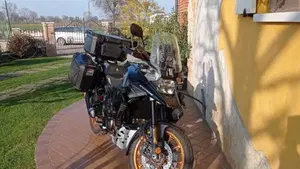 Suzuki V-Strom 1050XT (2020 - 23)  (6)