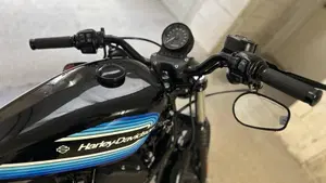 Harley-Davidson 1200 Iron (2018 - 20) - XL1200N  (5)