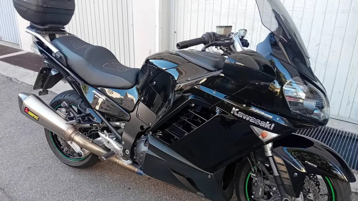 Kawasaki GTR 1400 (2007 - 09)  (10)