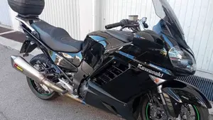 Kawasaki GTR 1400 (2007 - 09)  (10)