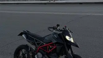 Ducati Hypermotard 950 (2022 - 25) usata