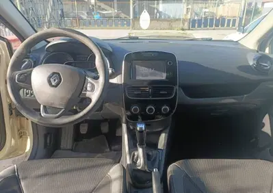 Renault Clio dCi 8V 75 CV 5 porte Business (7)