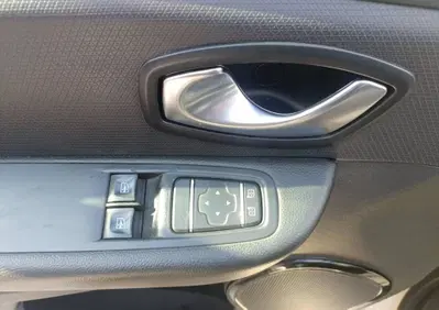 Renault Clio dCi 8V 75 CV 5 porte Business (15)
