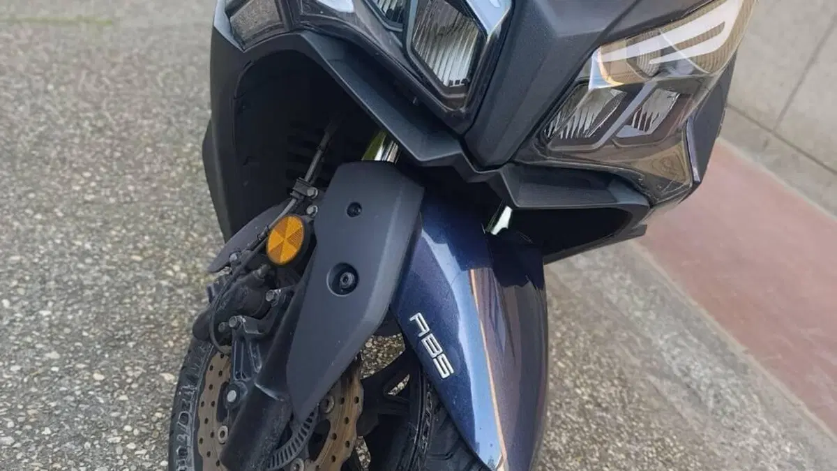 Kymco X-Town 300i (2021 - 24)  (2)