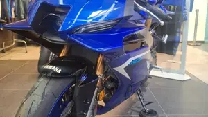 Yamaha YZF R9 (2025 - 26)  (7)