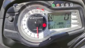 Suzuki V-Strom 650XT ABS (2015 - 17)  (3)