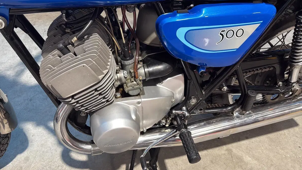 Kawasaki   (6)