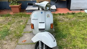 Piaggio Vespa 125 PX  (4)