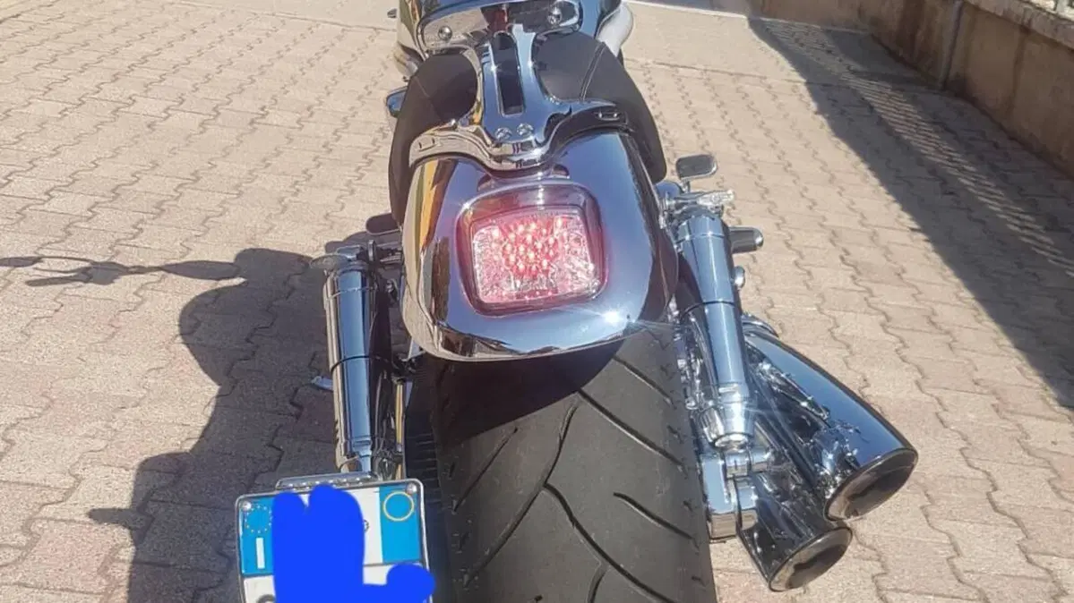 Harley-Davidson 1130 V-Rod (2002 - 05) - VRSCA 