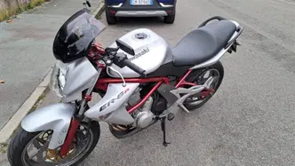 Kawasaki ER-6N (2006 - 09) usata