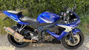 Yamaha YZF R6 (2003 - 04)  (9)