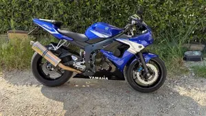Yamaha YZF R6 (2003 - 04)  (10)