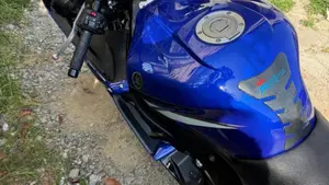 Yamaha YZF R6 (2003 - 04)  (12)