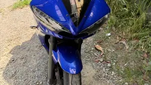 Yamaha YZF R6 (2003 - 04)  (15)