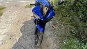 Yamaha YZF R6 (2003 - 04)  (19)