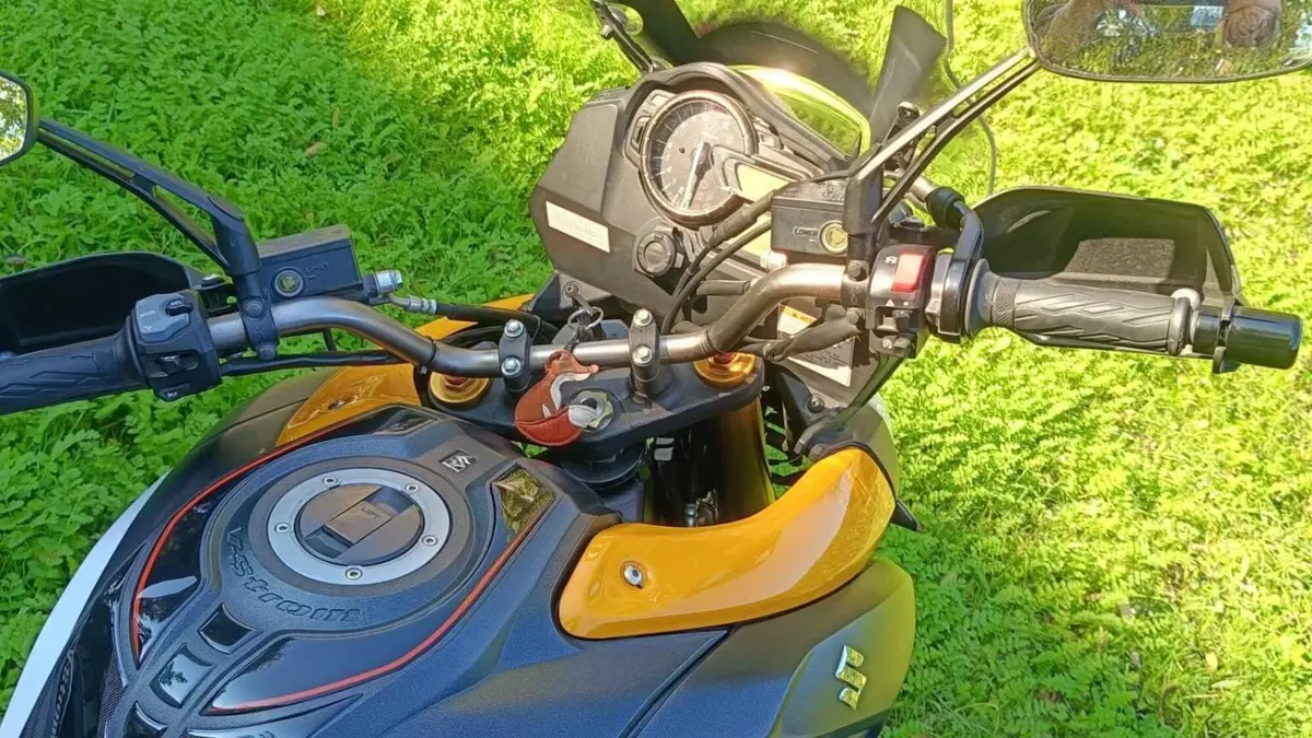 Suzuki V-Strom 1000 ABS (2014 - 17)  (8)
