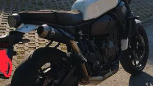Yamaha XSR 700 (2022 - 26)  (4)