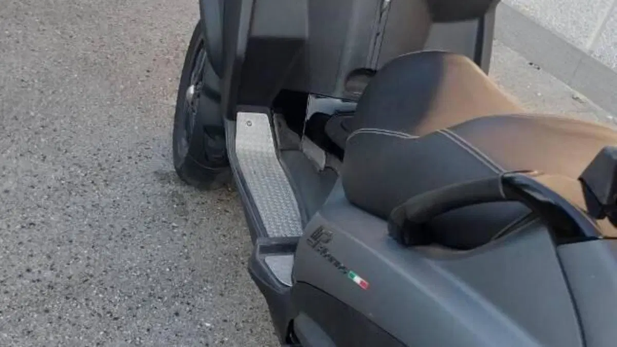 Piaggio MP3 500 i.e. Sport (2011 - 13)  (9)