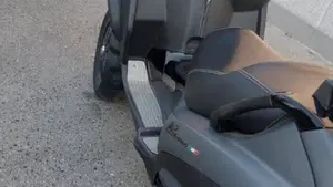Piaggio MP3 500 i.e. Sport (2011 - 13)  (9)