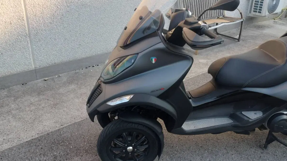 Piaggio MP3 500 i.e. Sport (2011 - 13)  (12)