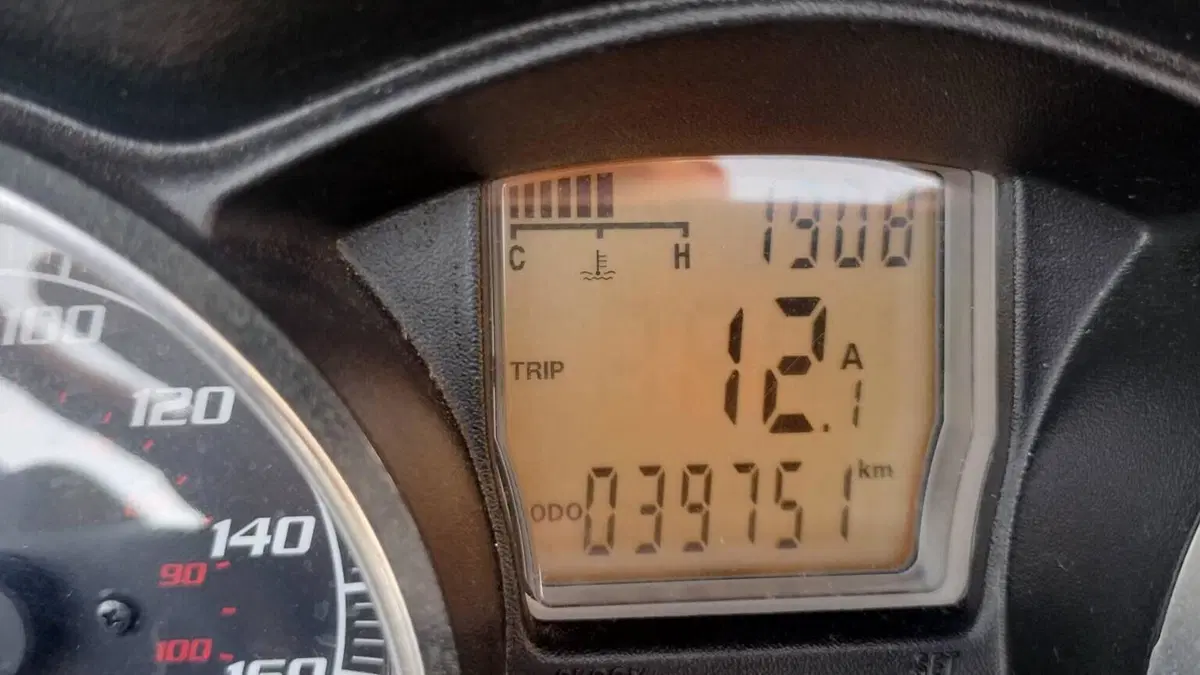 Piaggio MP3 500 i.e. Sport (2011 - 13)  (3)