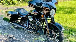 Harley-Davidson 107 Street Glide Special (2017 - 19) - FLHXS  (2)