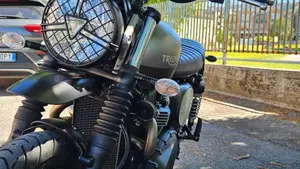 Triumph Street Scrambler 900 Sandstorm (2021 - 22)  (3)