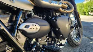 Triumph Street Scrambler 900 Sandstorm (2021 - 22)  (9)
