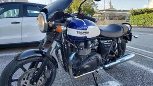 Triumph Bonneville (2007 - 16)  (2)