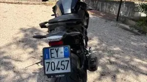 Bmw F 900 R (2021 - 24)  (4)