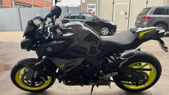 Yamaha MT-10 ABS (2016 - 17) usata