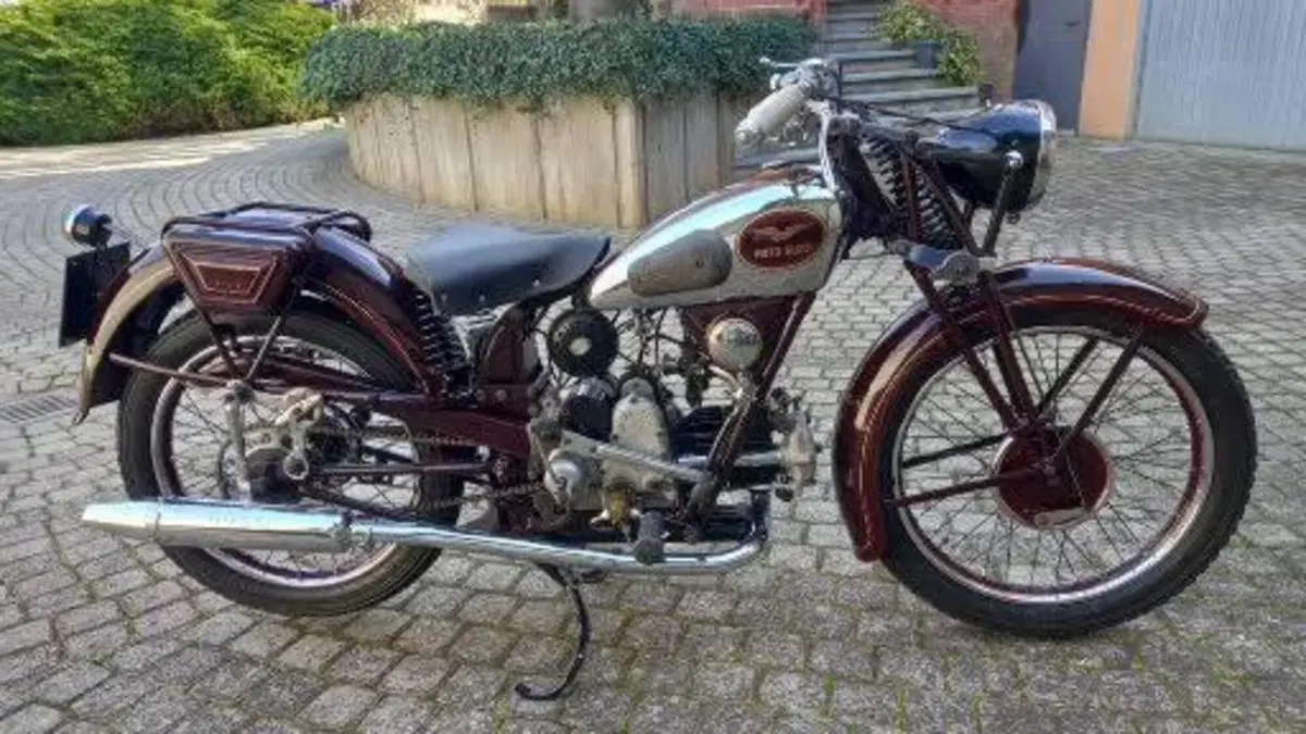 Moto Guzzi   (2)