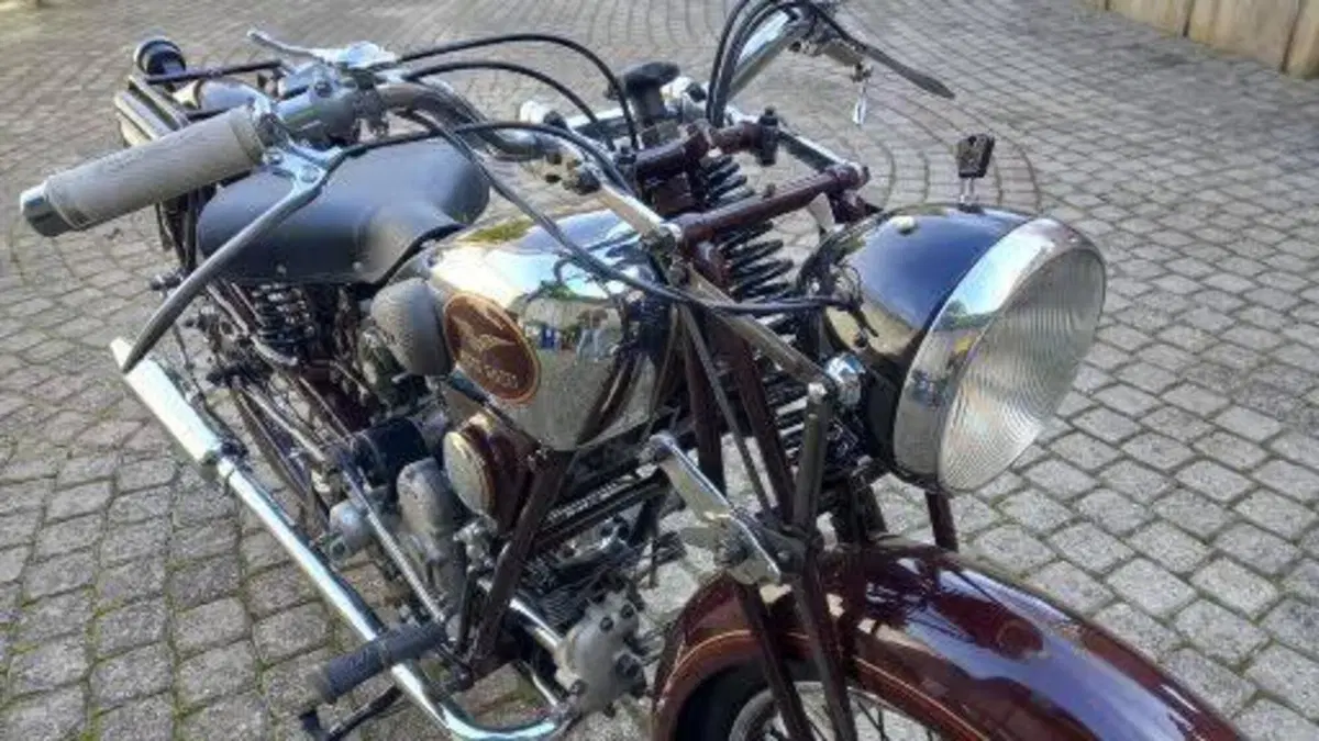 Moto Guzzi   (7)