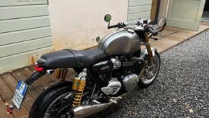 Triumph Thruxton 1200 R (2016)  (6)